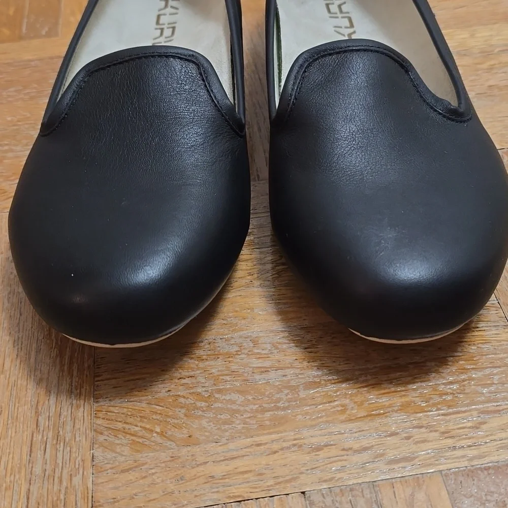KURU Black Women's Flats & Loafers - Picture 3 of 12